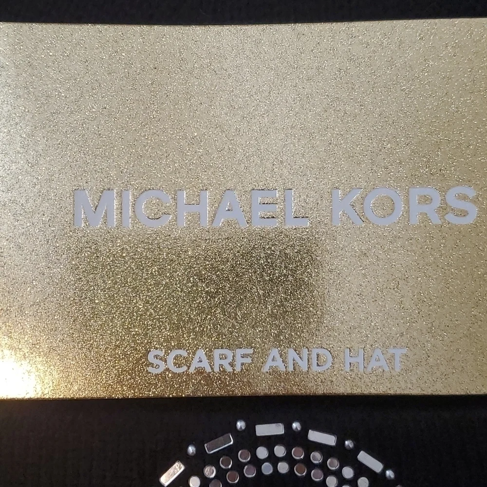 Michael Kors‎ Scarf and Hat